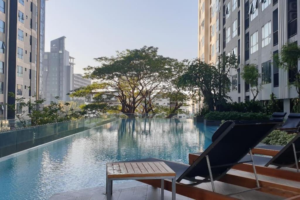 The Base Central Pattaya Quiet King-Bed With Infinity Pool & Free Netflix Exterior foto