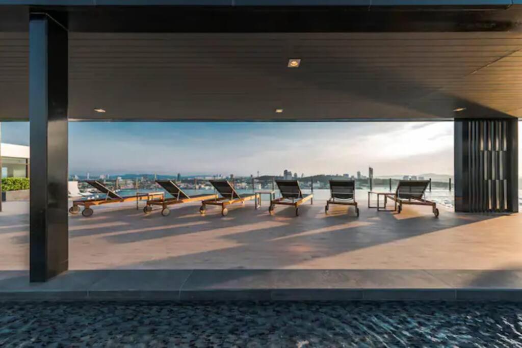 The Base Central Pattaya Quiet King-Bed With Infinity Pool & Free Netflix Exterior foto
