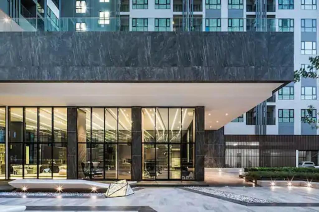 The Base Central Pattaya Quiet King-Bed With Infinity Pool & Free Netflix Exterior foto