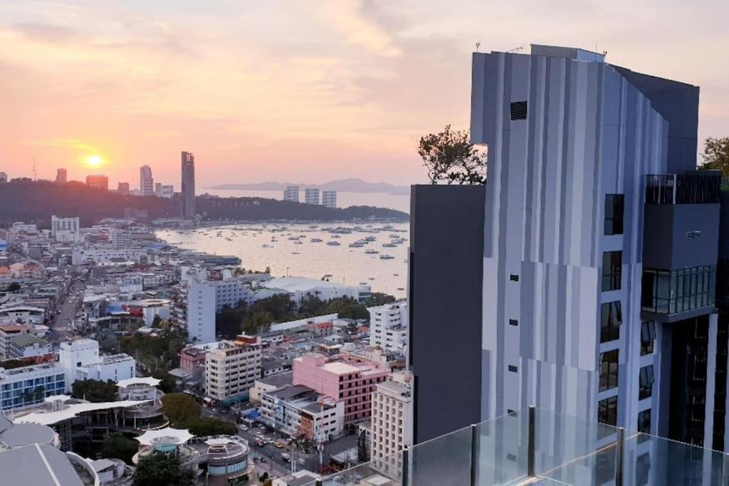 The Base Central Pattaya Quiet King-Bed With Infinity Pool & Free Netflix Exterior foto