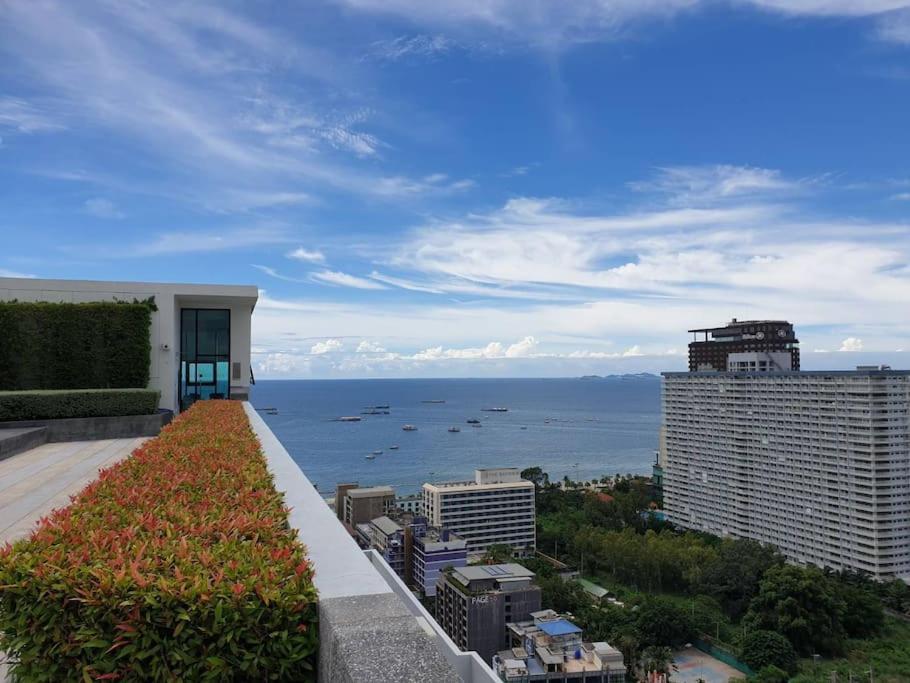 The Base Central Pattaya Quiet King-Bed With Infinity Pool & Free Netflix Exterior foto