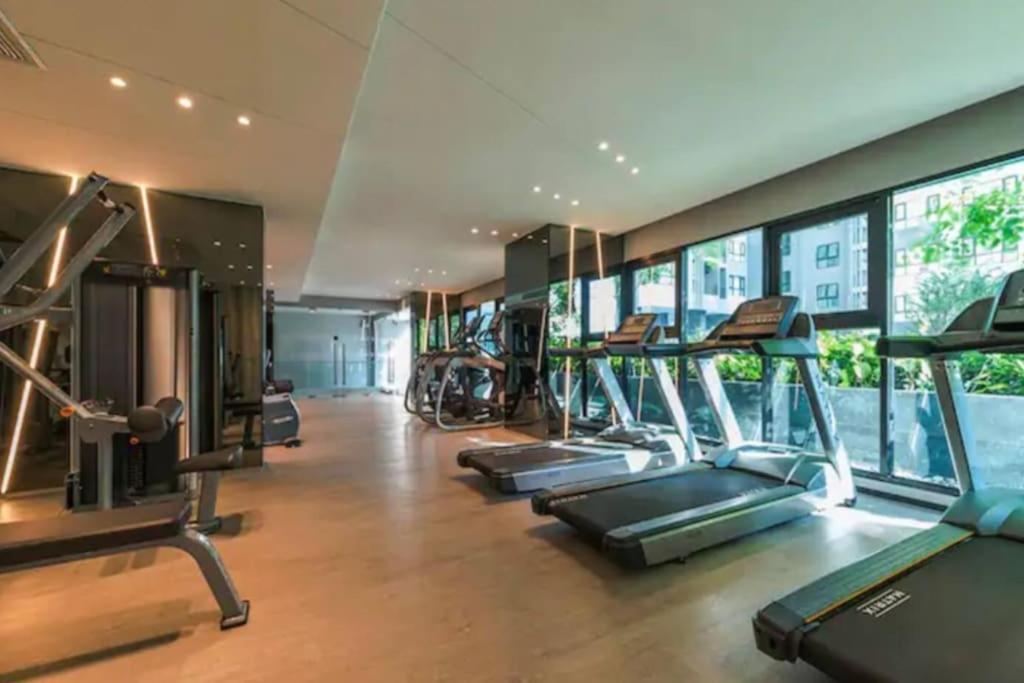 The Base Central Pattaya Quiet King-Bed With Infinity Pool & Free Netflix Exterior foto